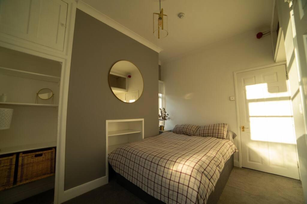Georgian Gem Free Parking &Views Apartman Bath Kültér fotó